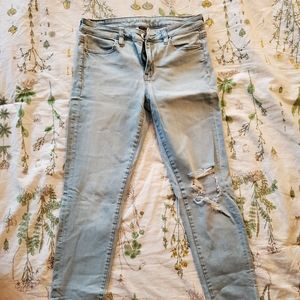 American Eagle Distressed jeans